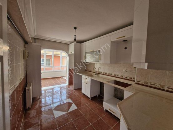 Topçu Mah Ara Katta Satılık 3+1 Daire