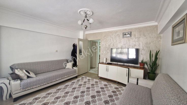 Topçu Mah Sinde Satılık 2+1 Daire