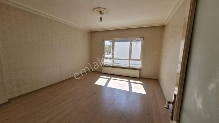 Topçu Mah Ara Kat Çift Asansörlü Satılık 3+1 Daire