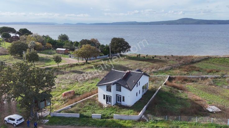 Çanakkale Saltık'ta Denize Sıfır Yapım Aşamasında Emsalsiz İkiz Villa