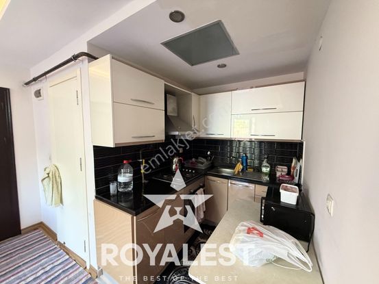 Royalest'ten Kombili Çift Banyolu Kilerli Geniş Daire