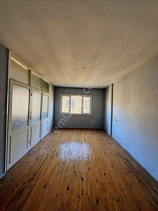 Piyaleoğlu Cadde Civarı Satılık 3+1 Daire