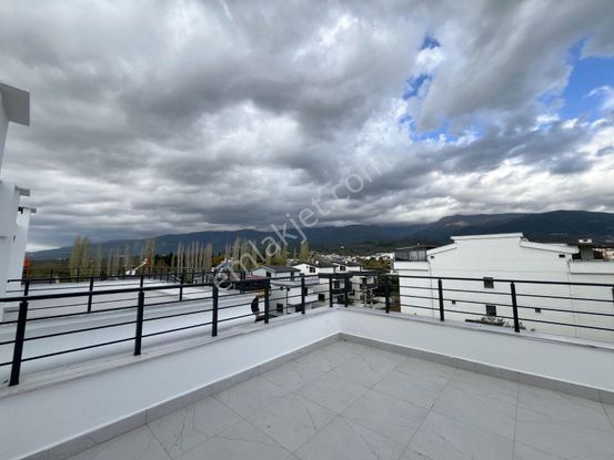 💥güç'ten Zeytinli'de Kazdağları Manzaralı Teraslı Sıfır Satılık 3+1 Dublex