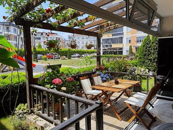 E.g.a Gayrimenkul Karşıyaka Sior 3+1 Lüks Teraslı Bahçe Katı !!!