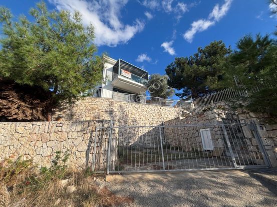 Didim Akbükte Müstakil Havuzlu Ful Deniz Manzaralı Satılık Villa