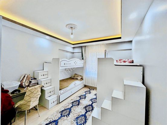 Yeni Bayındır'da Masrafsız Ara Kat Asansörlü Ön Cephe 3+1 Daire