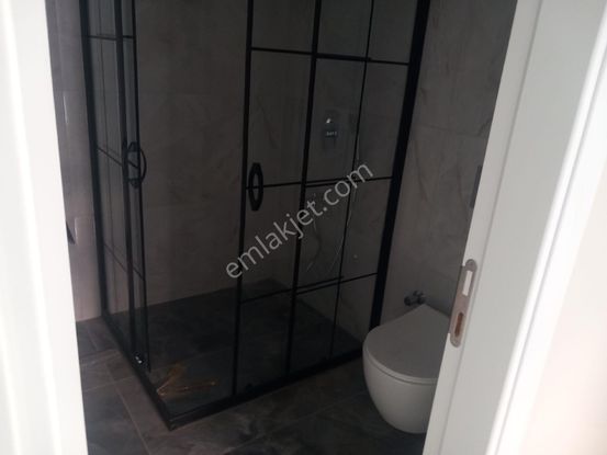 İskelede Satılık Bahçe Katı