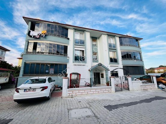 Kapalı Balkonu Ve Geniş Yaşam Alanlarıyla 3+1 Özel Daire