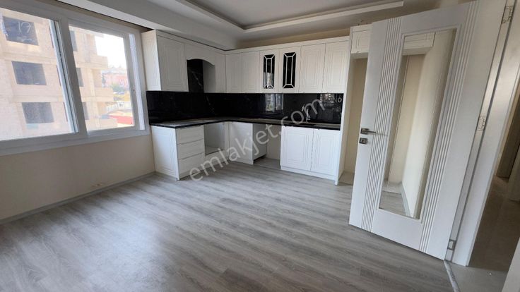 Ra Gayrimenkul Ergenekon Mh.geniş Ve Ferah Sıfır Daire