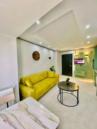 Sıfır Eşyalı Lüx Dekorlu Kira Garantili Cadde Üzeri Apart