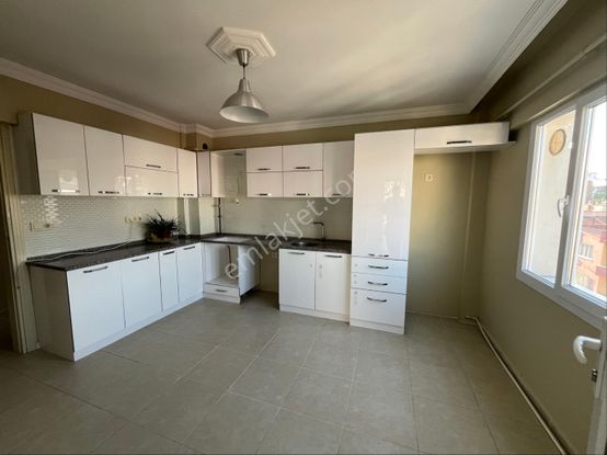 Yıldıztepe Mh. 3+1 160m2 Doğalgazlı Ferah Kiralık Daire