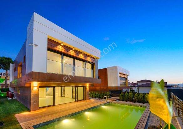 Müstakil Özel Havuzlu Özel Otoparklı Akıllı Son Sistem 4+1 Villalar