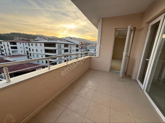 Yağmur Emlak'tan Tekkeköy'de Önü Full Açık 3+1 Lüks Daire