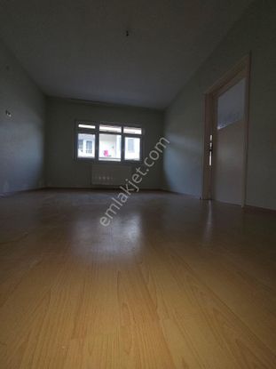 Ankara Sincan Selçukluda 2+1 Arakat Yapılı Güney Kiralık Daire