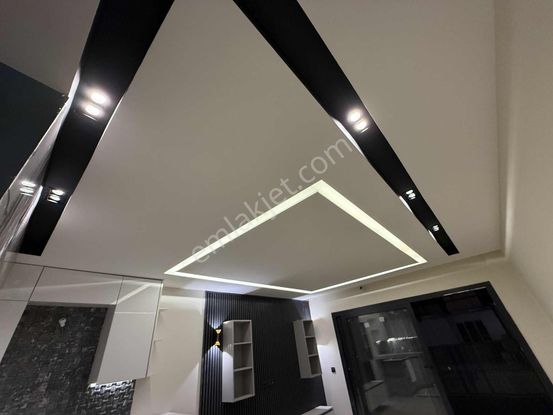 Kuşadası Davutlar Merkezi Lokasyonda Satılık 1+1 Daire