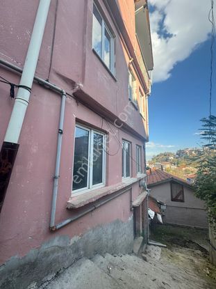 Kocanaipte Komple Yenilenmiş 2+1 Giriş Kat Kiralık