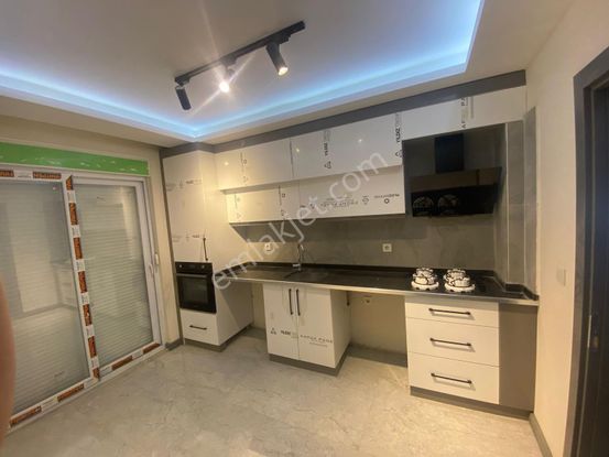 Demirel Mahallesi Kaçmaz Lokazyon 3+1