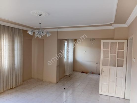 Nazilli Çarşı Merkezinde Satılık 2+1 Daire