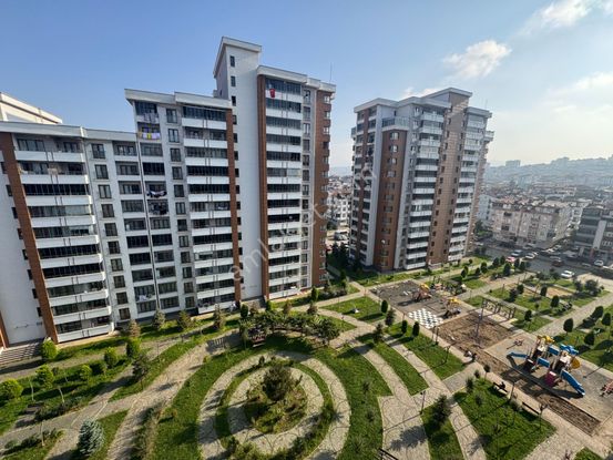 Century 21'den Şirinevler Toki'de Şehrin Merkezinde Manzaralı