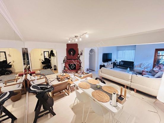 Gop Yeni Foça Sk. Full Yapılı Bahçe Kullanımlı 135 M2 2+1