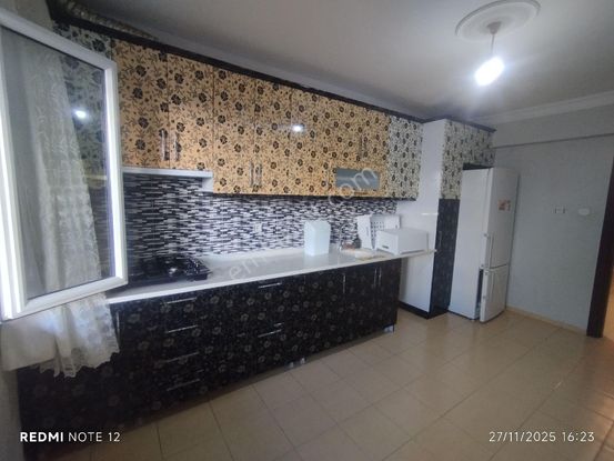 Salih Omurtak Mahallede Harika Bir