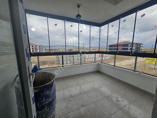 Yenikent 29 Ekim'de Ebeveyn Banyolu Sıfır Full Yapılı Daire