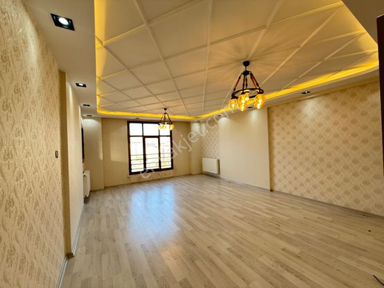 Jettir’den Güzelşehirde Satılık 3+1 Daire Ara Kat Önü Açık