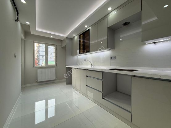 Manisa Yunusemre Ali Mh 3+1 Asansörlü Ara Kat Daire