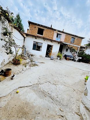 Derbent Köyünde Satılık İki Katlı Müstakil Ev