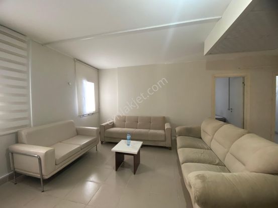 Çarkıpare’de Site İçerisinde Geniş 1+1