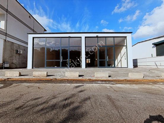 Sancaktepe'de Ruhsatlı İmarlı Kiralık 450 M² Müstakil İmalathane