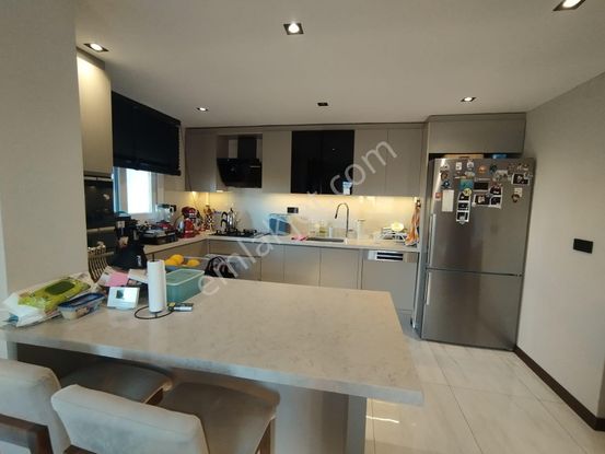 Çukurova Yeni Yerleşim Yeri Kabasakalda Anayola Yakın Sitede Yüzme Havuzlu 3+1 Lüks Daire