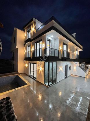 Aydın Didim’de Satılık 3+1 Lüks Villa