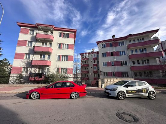 Afyon Üçok Emlaktan Nazmi Saatçi Mah Kentsel Dönüşüme Uygun Satılık 3+1 Temiz Bakımlı Daire