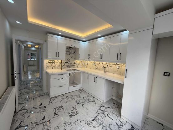 Saruhan Mah.satılık 3+1 120m² Büyük Bahçeli Daire