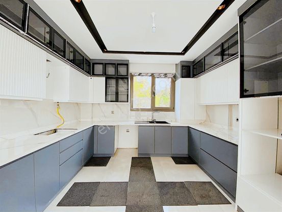 Sitenin En Geniş Arsa Paylı Villası ! Takas Değerlendirilir !