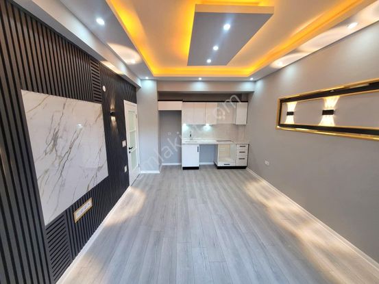 Akman'dan Cumartesi Pazarına Komşu 2+1 Satılık Lüx Daire