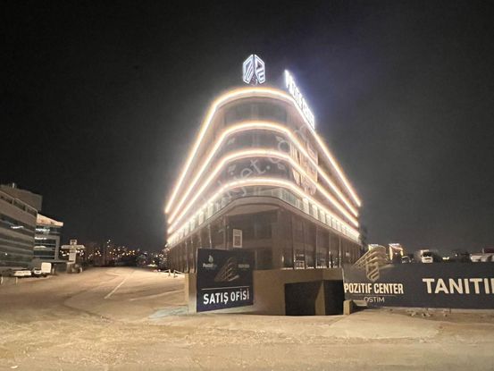 Pozitif Center'de Satılık 55m2 Ofis&büro Cadde Cepheli