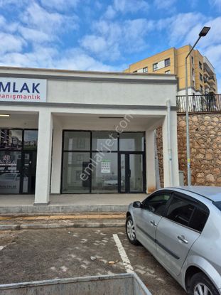 Ruha Emlak'tan Batıkent Tokide Kiralık İş Yeri