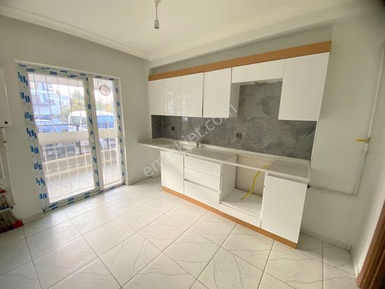 Yıldıztepe, Ana Cadde Üstünde, Giriş Kat, 3+1, Kilerli Daire!