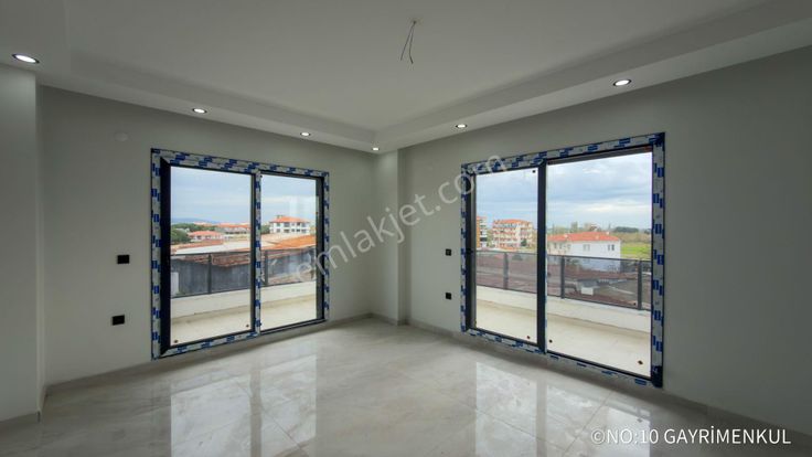 No:10 Gayrimenkul’den – Merkezi Konumda Cadde Üstü Lüks 2+1 85 M² Deniz Manzaralı Kapalı Otoparklı