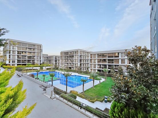 Kayapa Çamlık Blv 30 Ağustos Mah Satılık Bahçekatı 3+1xl Daire