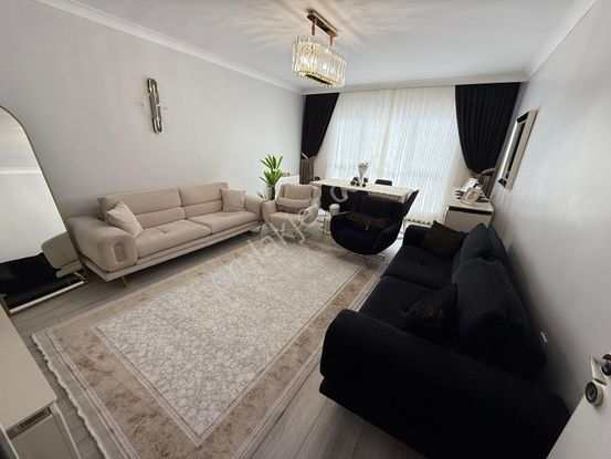 Özdemir Emlak,tan Lüks Sitede Ebeveyn Banyo,kiler,teras Cam Balkonlu 3+1 Daire