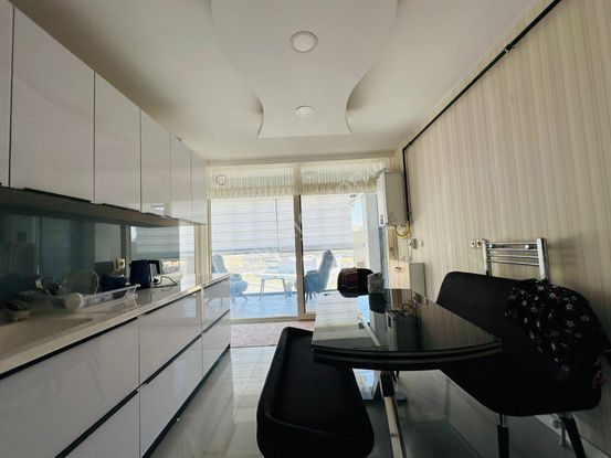 Pursaklar Mehmet Zengin Emlak'tan Otoparklı Çift Banyolu 12.kat 4+1 Ultra Lüks Sitede