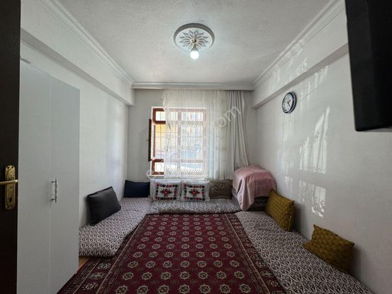 Pursaklar Mehmet Zengin Emlak'tan Abdurrahim Karakoç Ve Hakan Akbıyık Okul Yakını, Y.giriş 3+1