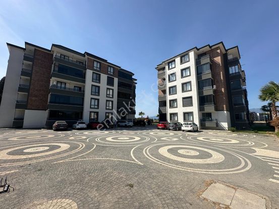 Rw Nefes'ten Ören Yolunda Açık Otopark Kapalı Mutfaklı 2+1 Daire