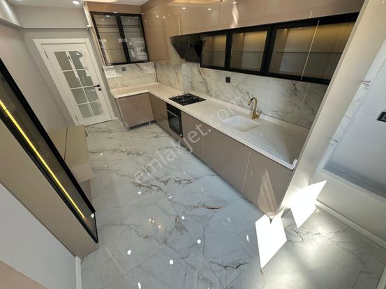 Sincan Andiçen Mh De 3+1 Katta Bağımsız Full Yapılı Daire