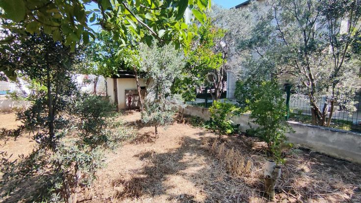 Rw Nefes'ten Gömeç Sahil Sitesinde Bakımlı 3+1 Bahçeli Villa