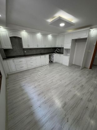 Turgutlu Eymen Emlak'tan Yiğitler Mh. Satılık Daire