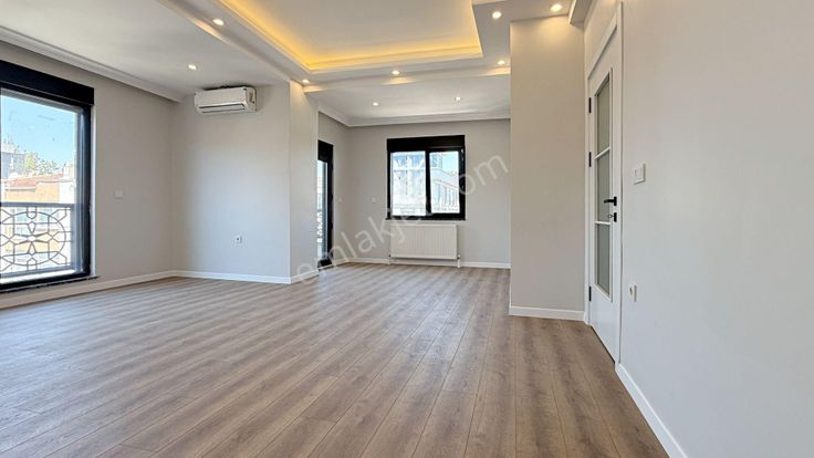 Weal World' Den 4+2, Çift Teraslı, Çift Girişli, Üç Banyolu Sıfır Dubleks ...